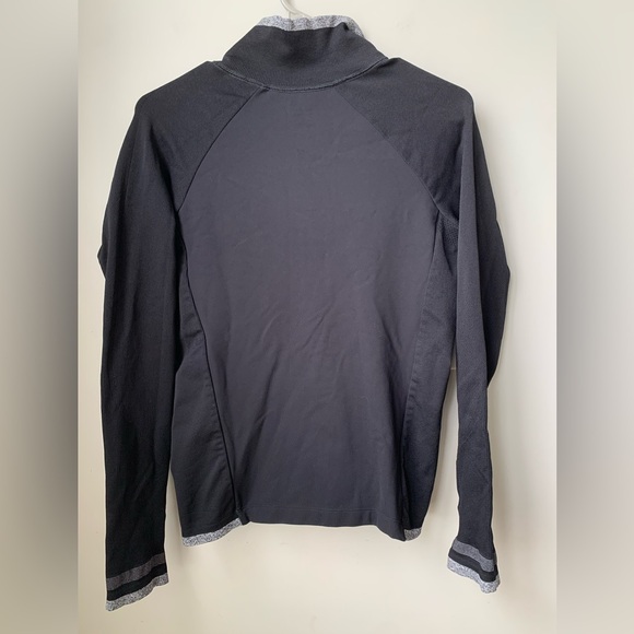 ATHLETA ANDES HYBRID Women’s Black Zipper Closure Fitted Jacket w/ Thumb Holes - Picture 10 of 10